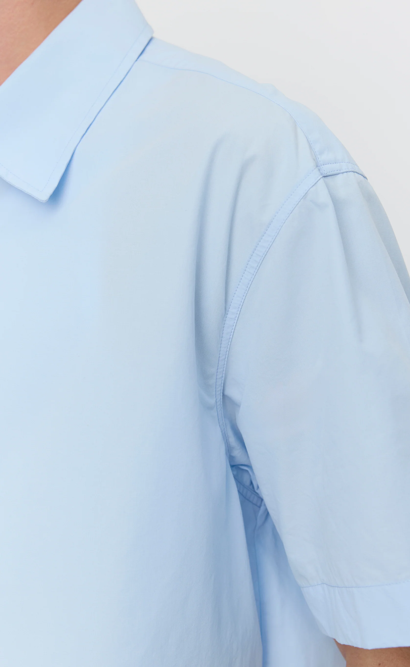 Holiday Shirt - Light Blue - Image 5