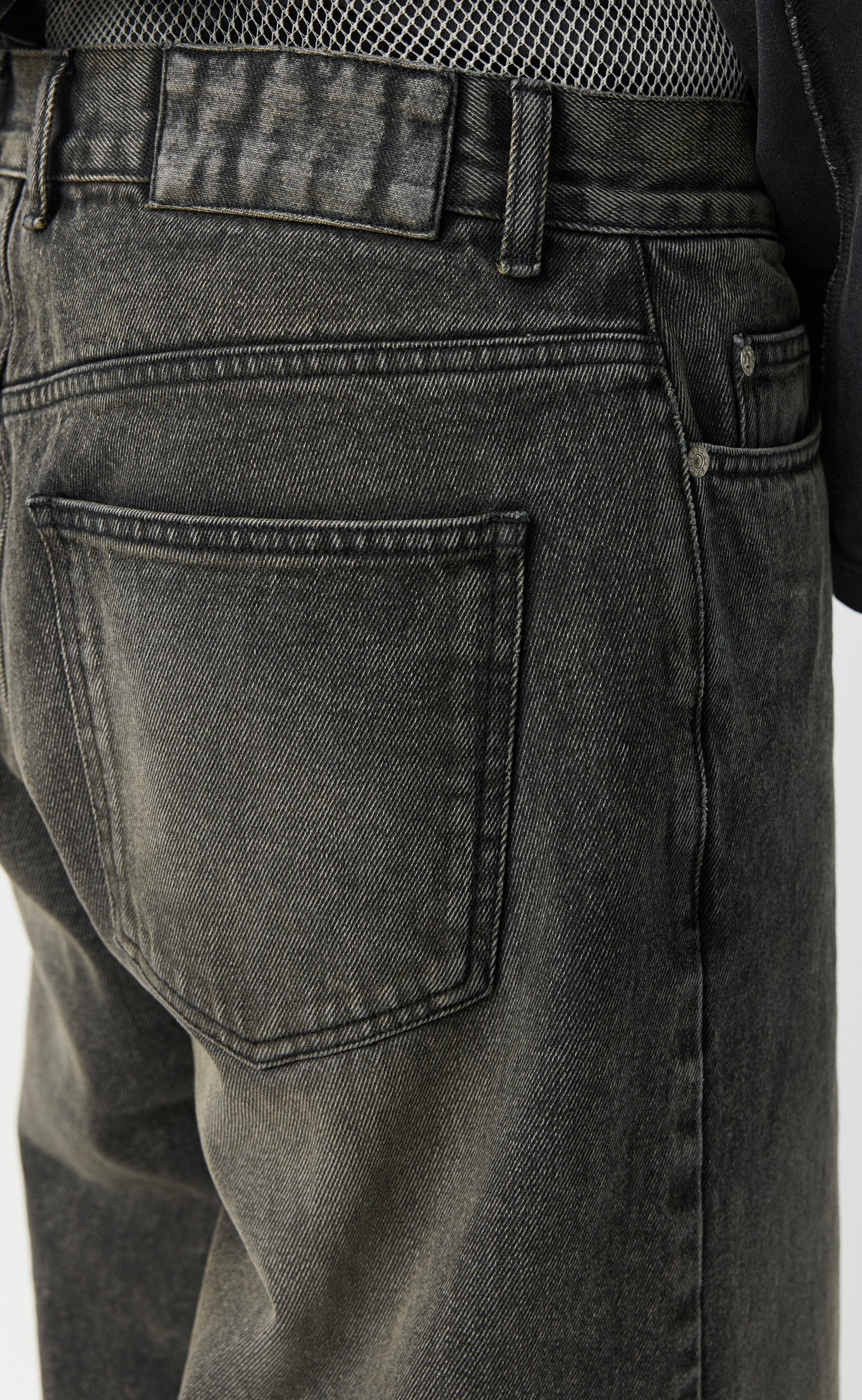 Straight Cut Capri Jeans - Stonewashed Black - Image 4